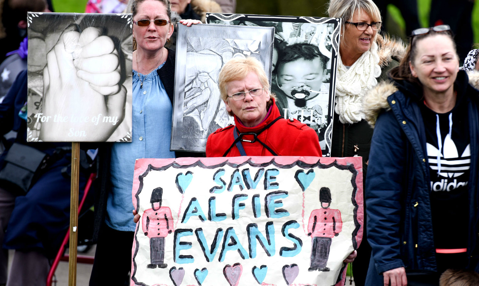 Protest w sprawie Alfiego Evansa